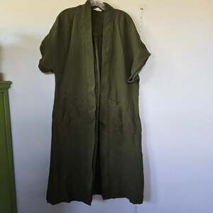 theKorner Duster in Dark Olive size M